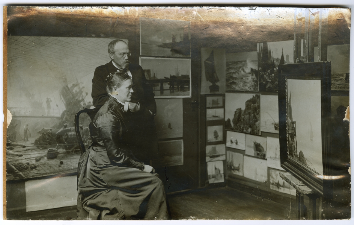 Christian Mølsted og Ingine i hans atelier 1916 - 1930